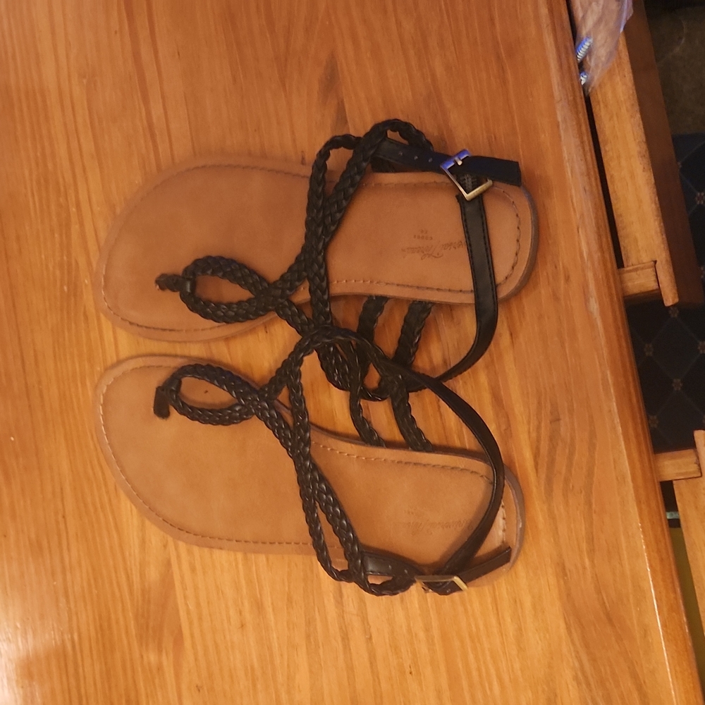 Black strap sandals